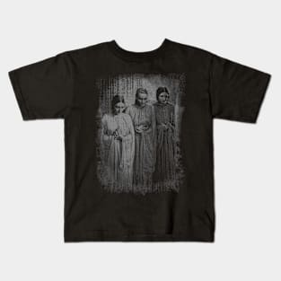 The Brides of Dracula 1931 by HomeStudio Kids T-Shirt